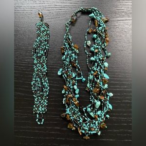 Bead necklace & bracelet handmade in Guatemala